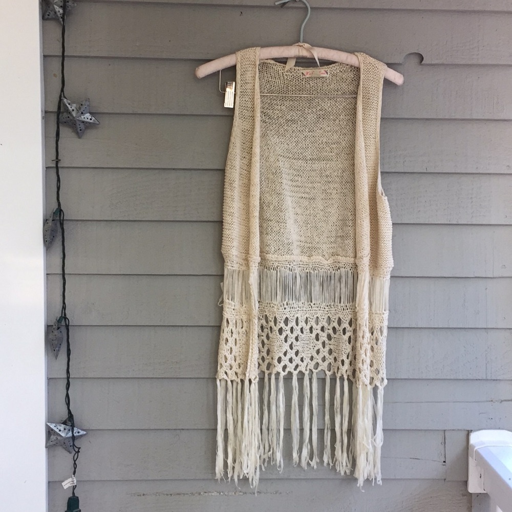 Knit sleeveless sweater